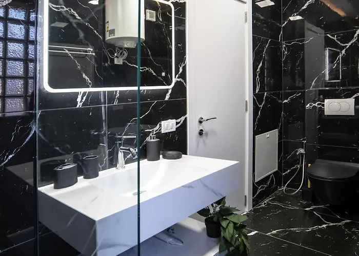 2br At New Bazaar - تيرانا