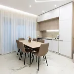 公寓 2br At New Bazaar - 地拉那