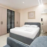 2br At New Bazaar - 公寓 *