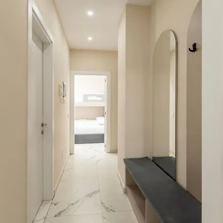 Ts Modern 2Br At New Bazaar - Central Tirana アパート ティラナ