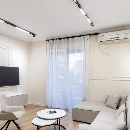 Ts Modern 2Br At New Bazaar - Central Tirana アパート