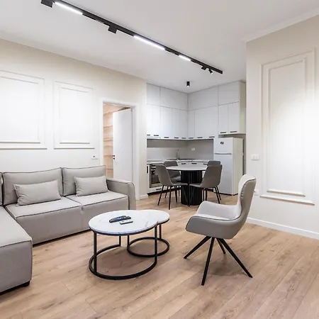 Ts Modern 2br At New Bazaar - Lejlighed Tirana