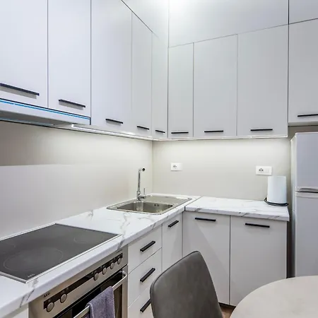 Ts Modern 2br At New Bazaar - Lejlighed